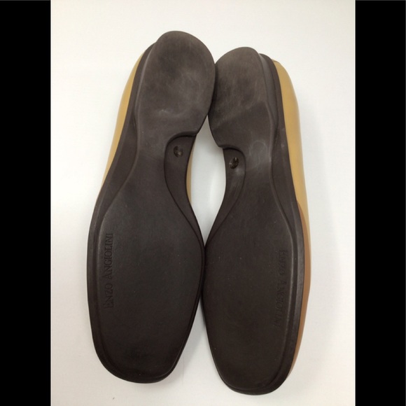 Enzo Angiolini Tan/Cream Loafers - Picture 6 of 6
